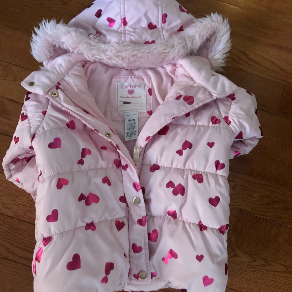 OshKosh girly puffer jacket pink color with hearts design, size 6/6X